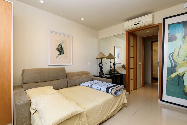 2 BEDROOMS 2 BATHROOMS, BALCONY SEA VIEW COPACABANA