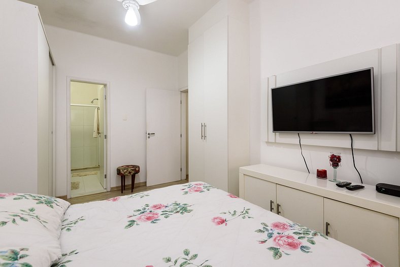 Apartamento em Copacabana com área externa