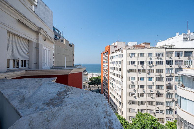 Balcón con vistas al mar de Copacabana