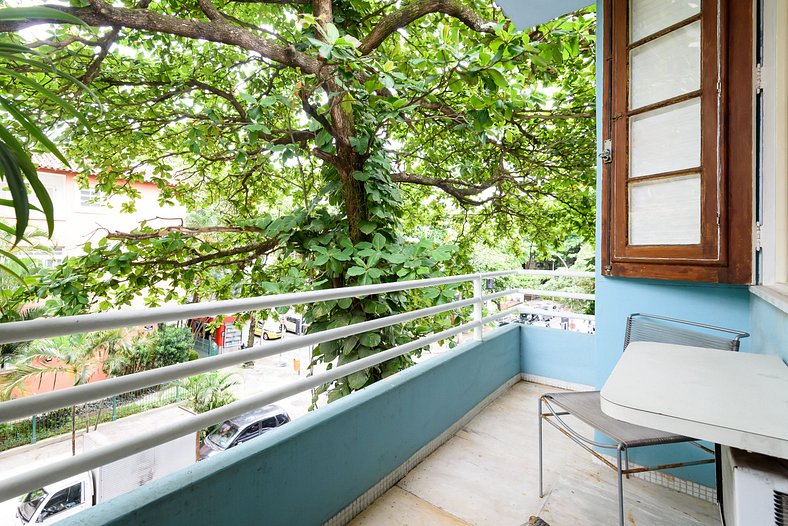 Balcony 500 meters from Ipanema beach