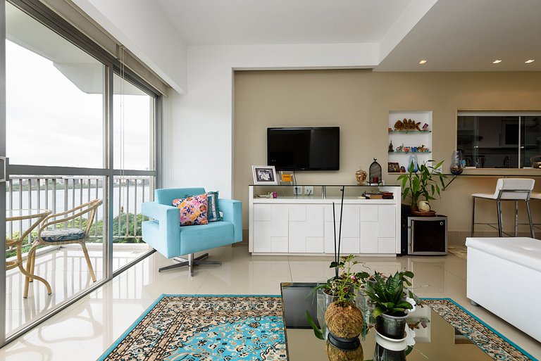 Balcony with an incredible view of the lagoon