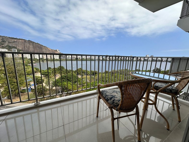 Balcony with an incredible view of the lagoon