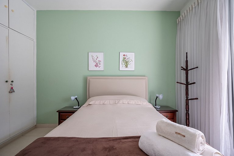 Habitación con vistas y baño en Ipanema