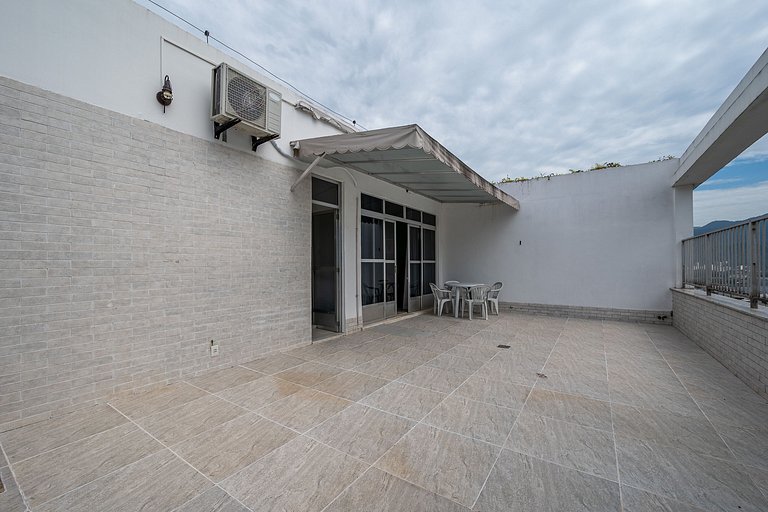 Habitación con vistas y baño en Ipanema