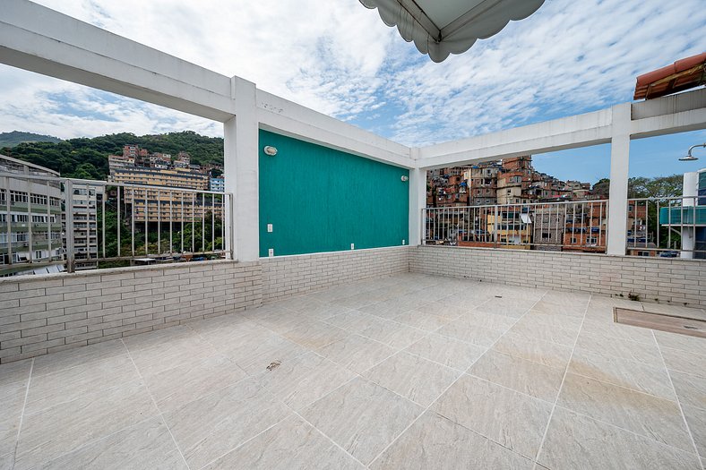 Habitación con vistas y baño en Ipanema