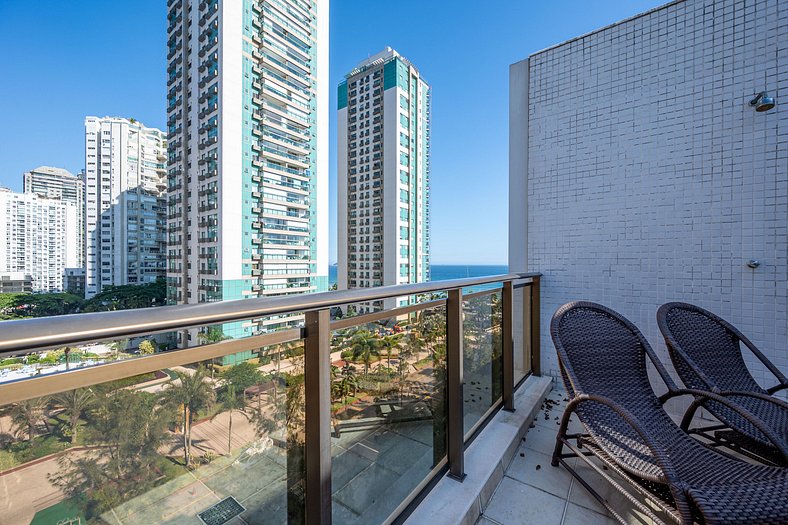 Sea View Penthouse, swimming pool and sauna